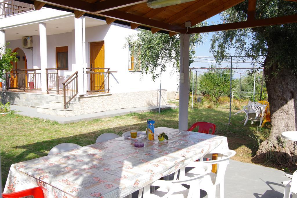 Athina Hotel Koinira Luaran gambar