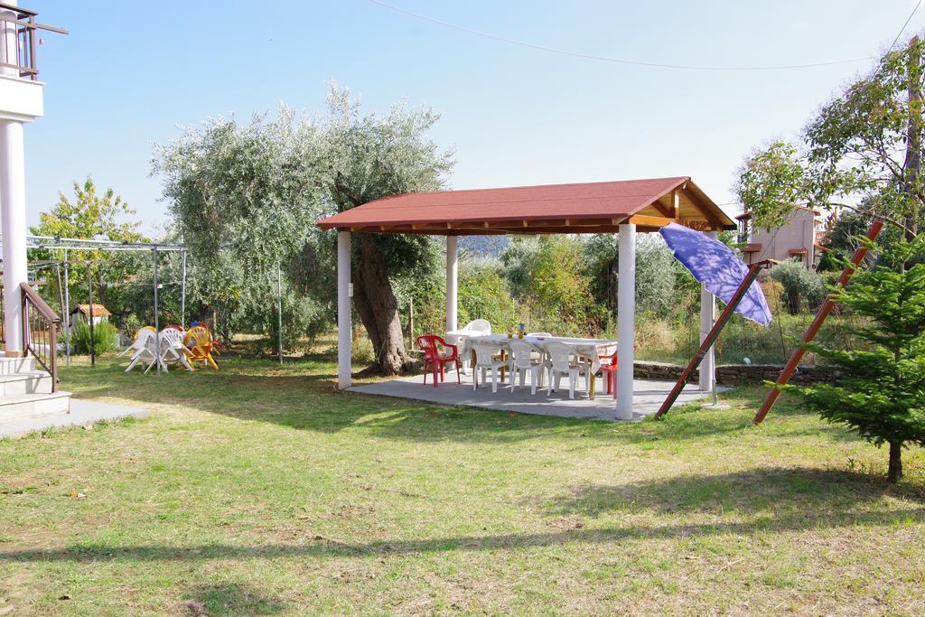 Athina Hotel Koinira Luaran gambar