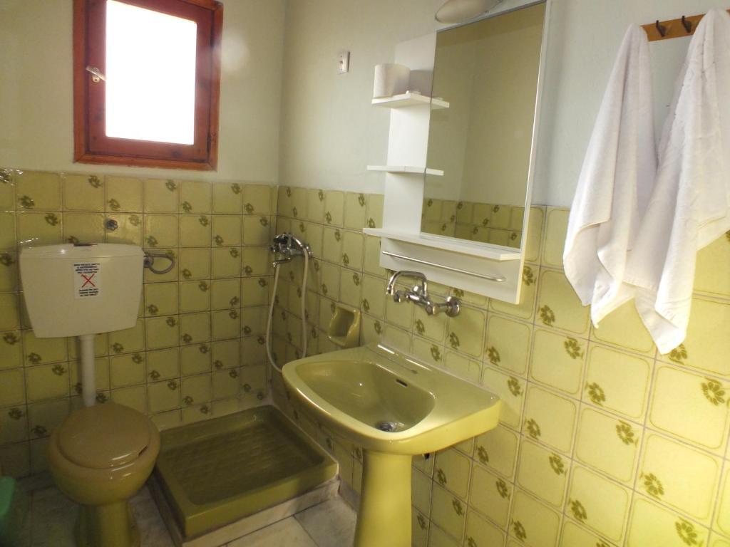 Athina Hotel Koinira Luaran gambar