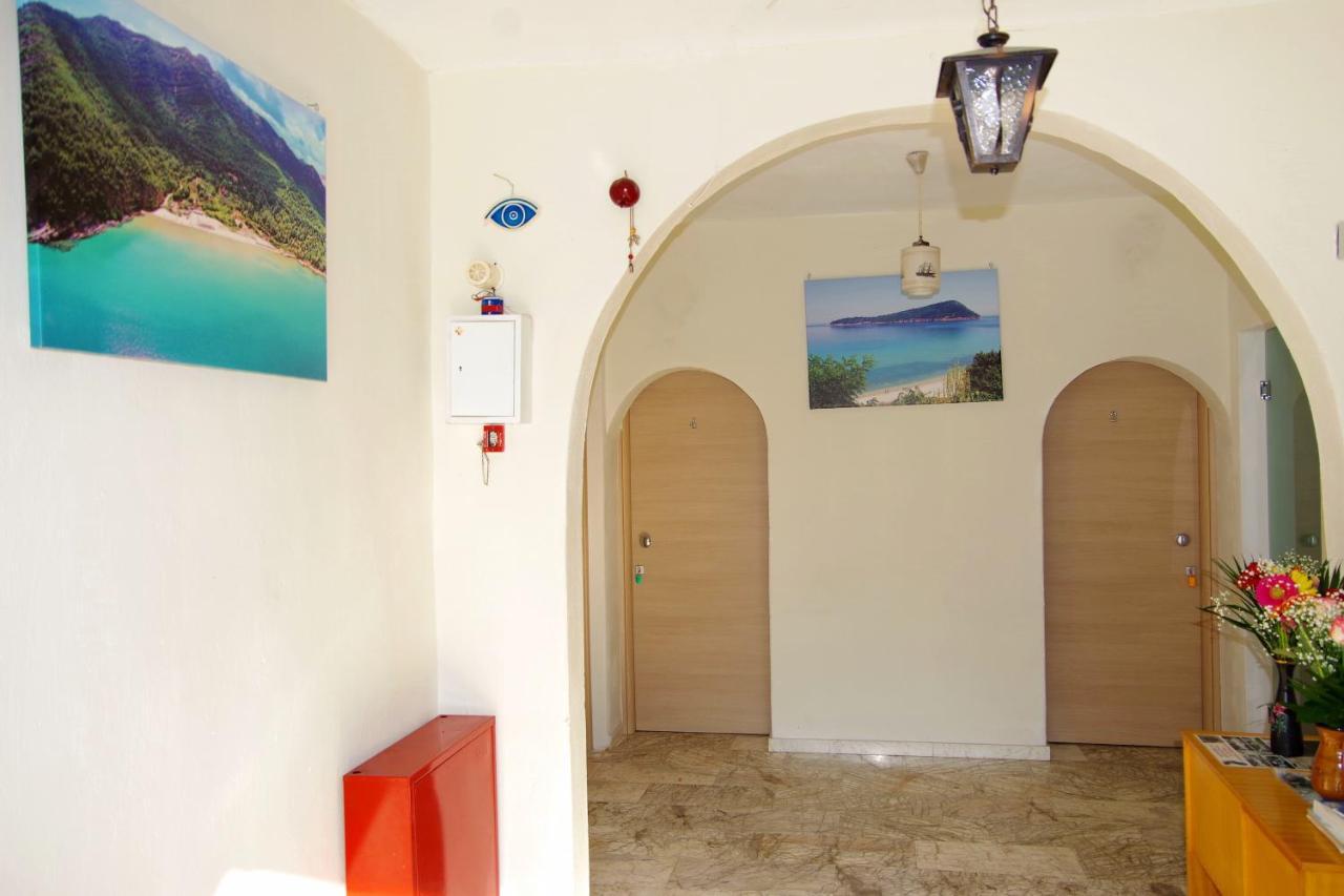 Athina Hotel Koinira Luaran gambar