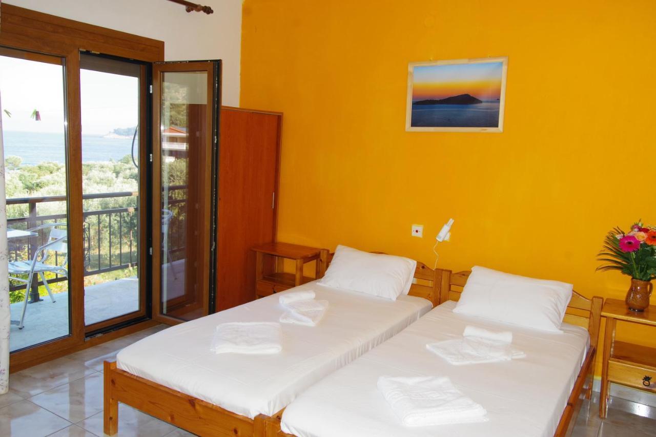 Athina Hotel Koinira Luaran gambar